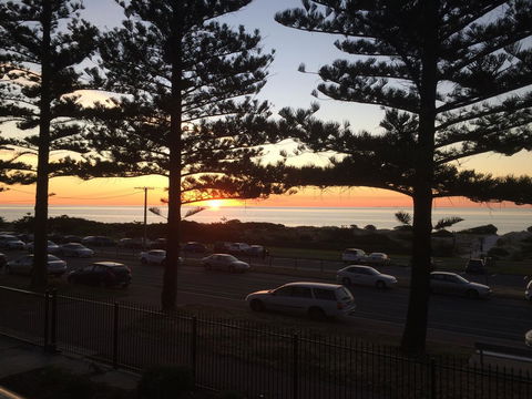 Adelaide - Semaphore Beach Front - Foster Accommodation 7