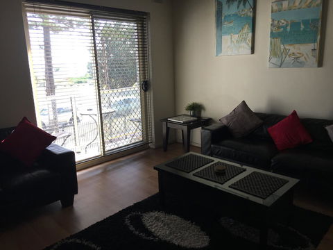 Adelaide - Semaphore Beach Front - Foster Accommodation 1