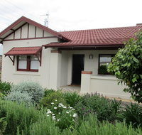 Mataro Cottage - Foster Accommodation