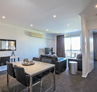Adelaide DressCircle Apartments - Archer Street - Foster Accommodation