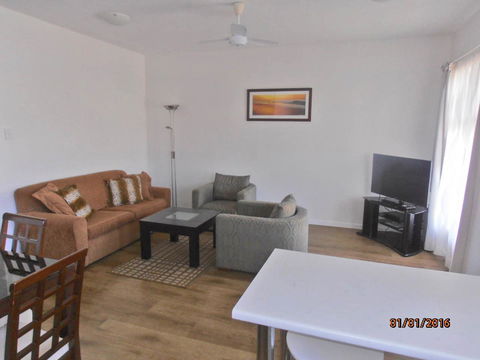 Atlantic West Beach Apartments - Foster Accommodation 23