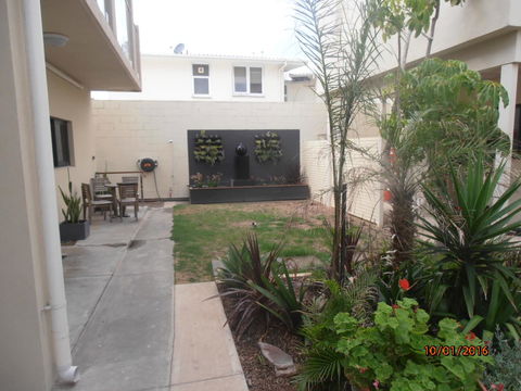 Atlantic West Beach Apartments - Foster Accommodation 9