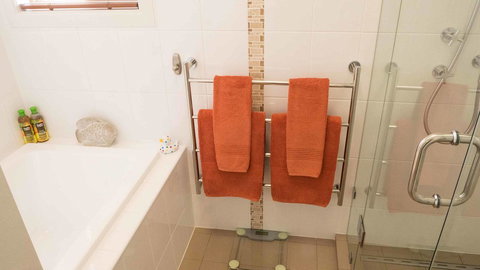 Rezare House Bed & Breakfast - Foster Accommodation 25