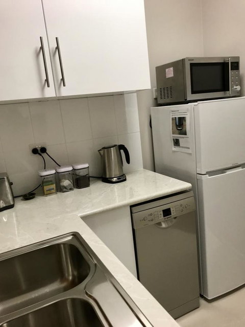 Rezare House Bed & Breakfast - Foster Accommodation 34