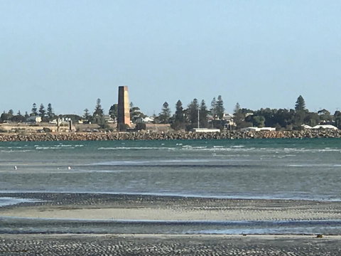 Rezare House Bed & Breakfast - Foster Accommodation 39