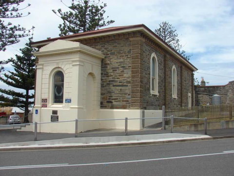 Trafalgar Premium Vintage Suites - Foster Accommodation 26