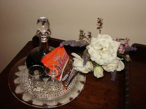 Trafalgar Premium Vintage Suites - Foster Accommodation 14