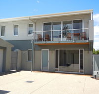 Elandra Holiday Home - Foster Accommodation