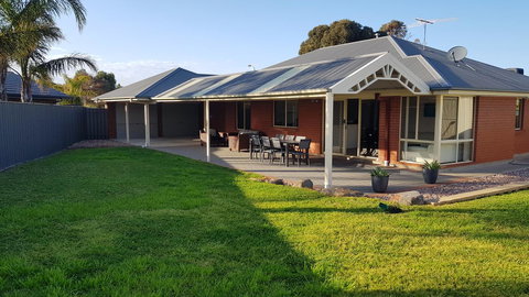 Aldinga Beach Overnighter Or Getaway Home - Foster Accommodation 0