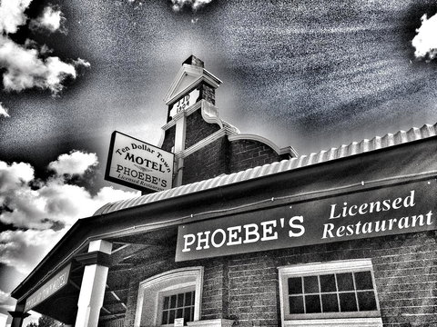 Ten Dollar Town Motel - Foster Accommodation 6