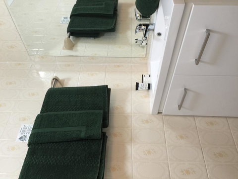 Ten Dollar Town Motel - Foster Accommodation 8