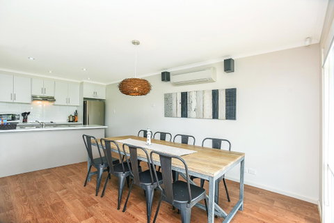 'Hope House' - Encounter Bay - Foster Accommodation 8