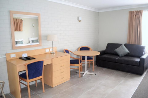 Bathurst Motor Inn - Foster Accommodation 9
