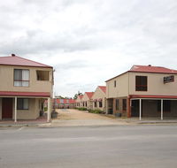 Port Vincent Motel  Apartments - Foster Accommodation