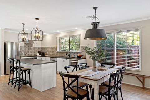 Adelaide Hills Retreats - Foster Accommodation 2