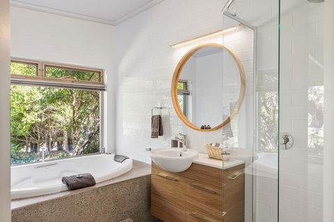 Adelaide Hills Retreats - Foster Accommodation 15