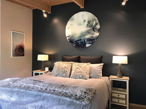 Adelaide Hills Retreats - Foster Accommodation 5