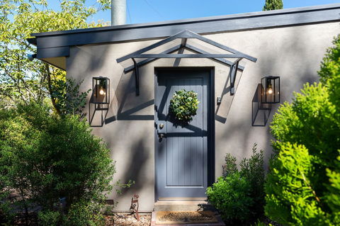 Adelaide Hills Retreats - Foster Accommodation 28