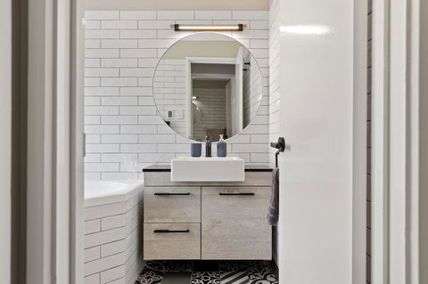 Adelaide Hills Retreats - Foster Accommodation 36