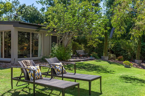 Adelaide Hills Retreats - Foster Accommodation 26