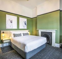 Nightcap at Exeter Hotel - Foster Accommodation