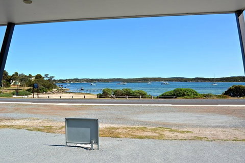 Beachview - Foster Accommodation 34