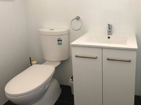 Beachview - Foster Accommodation 24