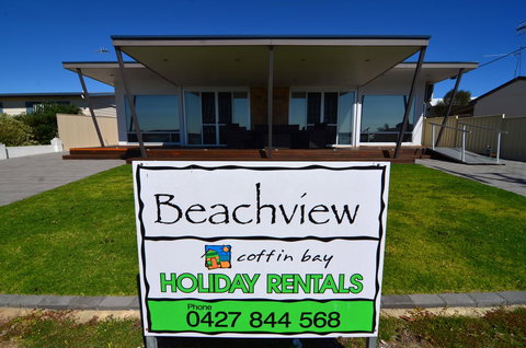 Beachview - Foster Accommodation 3