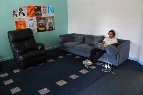 My Place & Adelaide Backpackers Hostel - Foster Accommodation 28