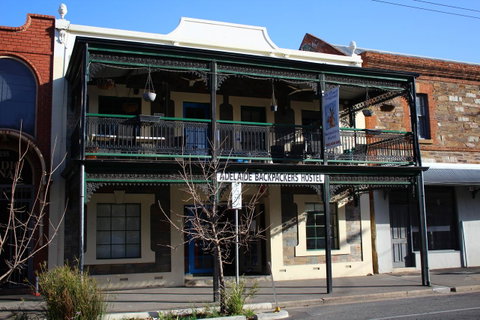 My Place & Adelaide Backpackers Hostel - Foster Accommodation 38