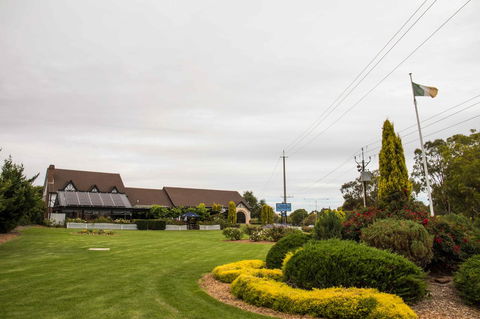 Mick O\'Sheas - Foster Accommodation 35