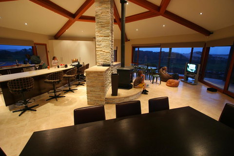 Almonta Park Lodge - Foster Accommodation 4