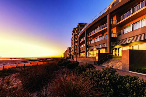 Apartments @ 16 Holdfast - Foster Accommodation 0