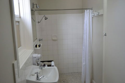 105 On The Park - Foster Accommodation 10