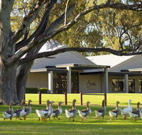 Serafino McLaren Vale - Foster Accommodation