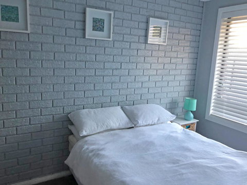 Beach Life Retreat - Foster Accommodation 12