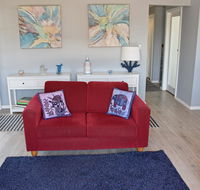 Beach Life Retreat - Foster Accommodation
