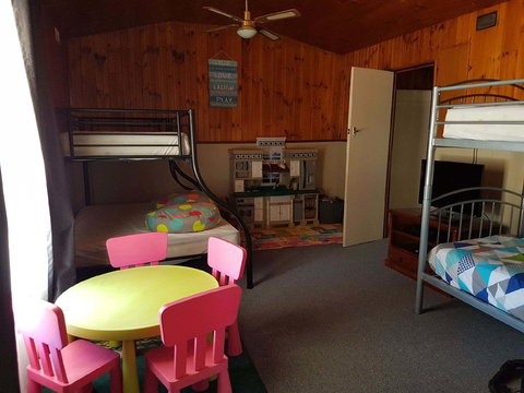 Dells Seaside Escape Moonta Bay - Foster Accommodation 8