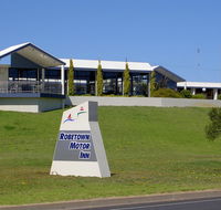 Robetown Motor Inn  Apartments - Foster Accommodation