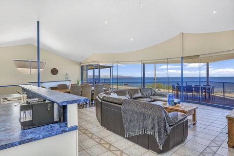 Sail Away - Foster Accommodation 4