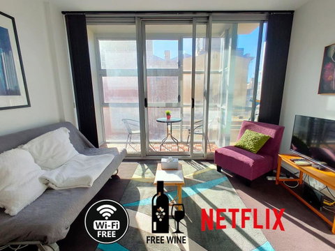Project BNB On York - Foster Accommodation 0