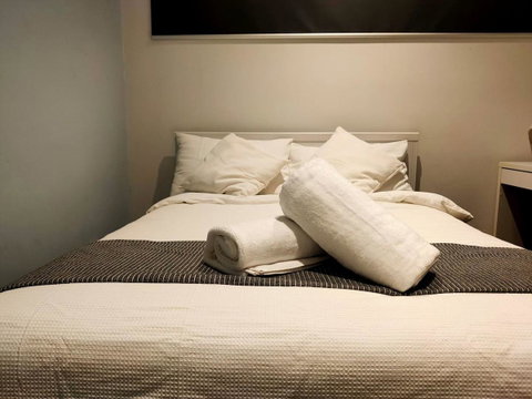 Project BNB On York - Foster Accommodation 12