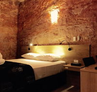 The Lookout Cave Underground Motel - Foster Accommodation