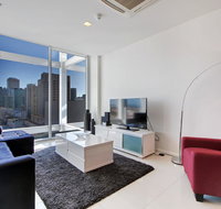 Light and spacious stunning views of Adelaide - Foster Accommodation
