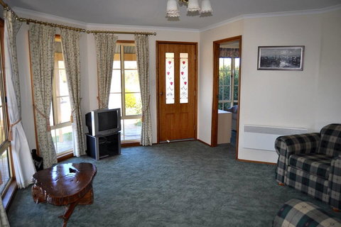 Baywatch - Foster Accommodation 6