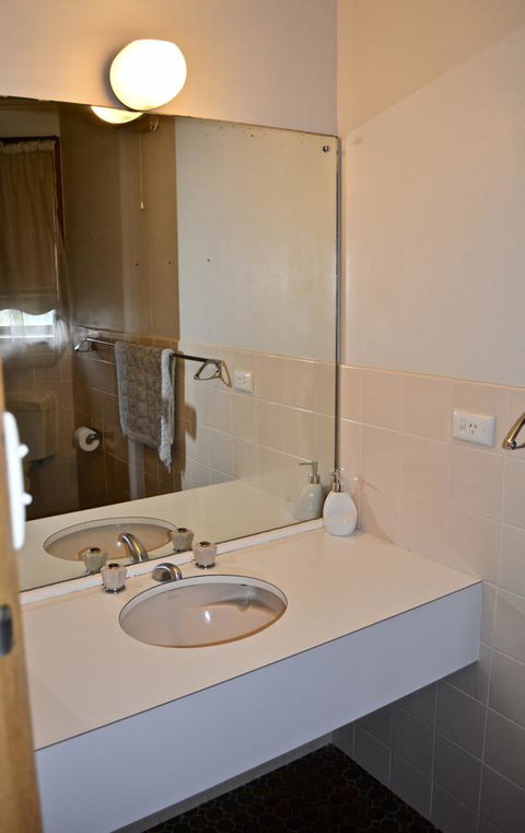 Dolphinview - Foster Accommodation 8