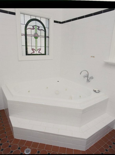 Clare Valley Heritage Retreat - Foster Accommodation 8