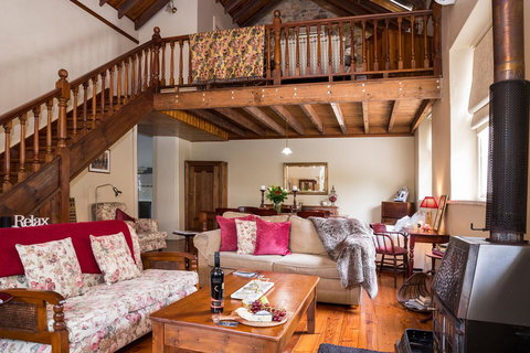 Clare Valley Heritage Retreat - Foster Accommodation 12