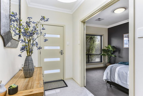 Accommodation On Lansell 2 - Foster Accommodation 2