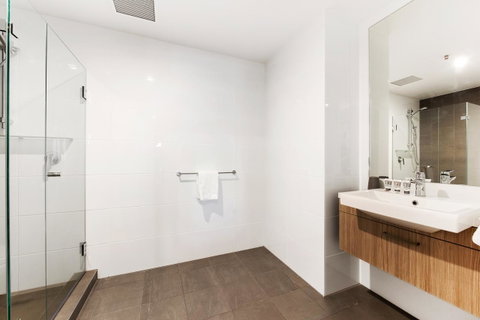 Swainson On Grote - Foster Accommodation 40